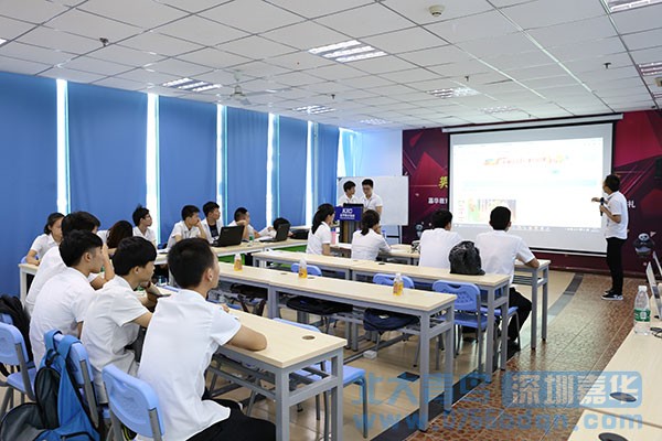 深圳嘉华学校T123班举行软件开发第二学期项目答辩